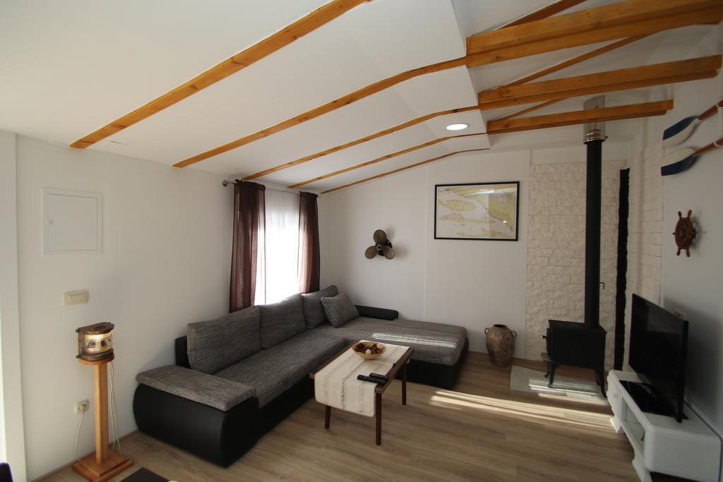 Oak House Vila Zadvarje Exterior foto