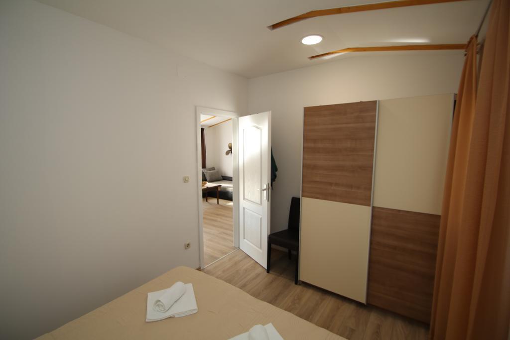 Oak House Vila Zadvarje Exterior foto