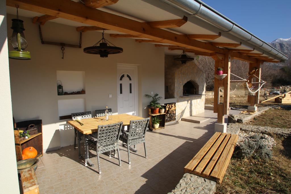 Oak House Vila Zadvarje Exterior foto