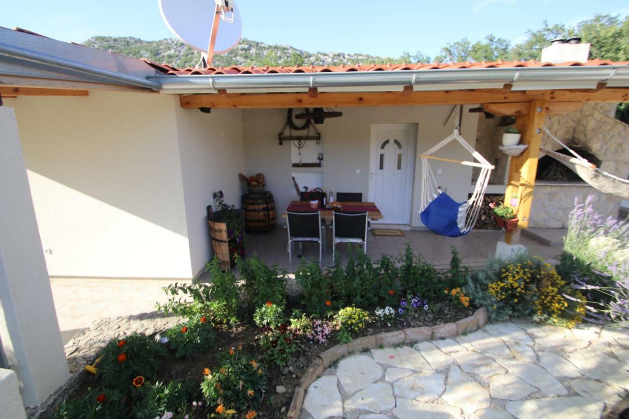 Oak House Vila Zadvarje Exterior foto